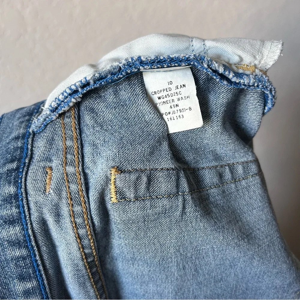 Calvin Klein - Picture 4 of 16